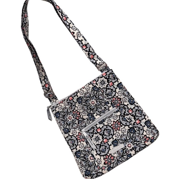 Vera Bradley Lisbon Medallion Hipster, Trifold Wallet, & Checkbook Cover Set - Picture 3 of 13